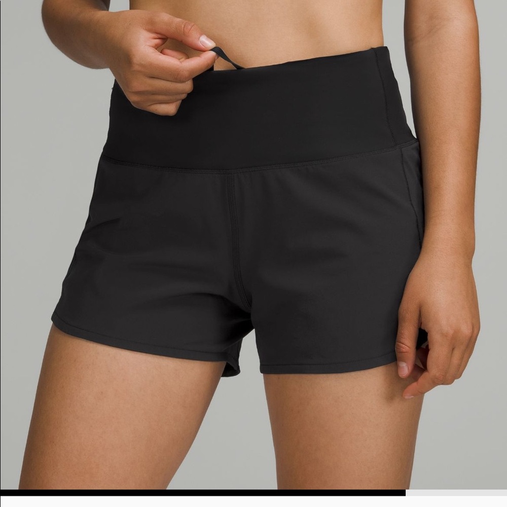 Lululemon Speed Up High-Rise Lined Short 4” - Black size 6
